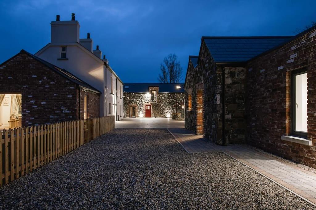 The Barn At Corrstown Village Portrush Extérieur photo