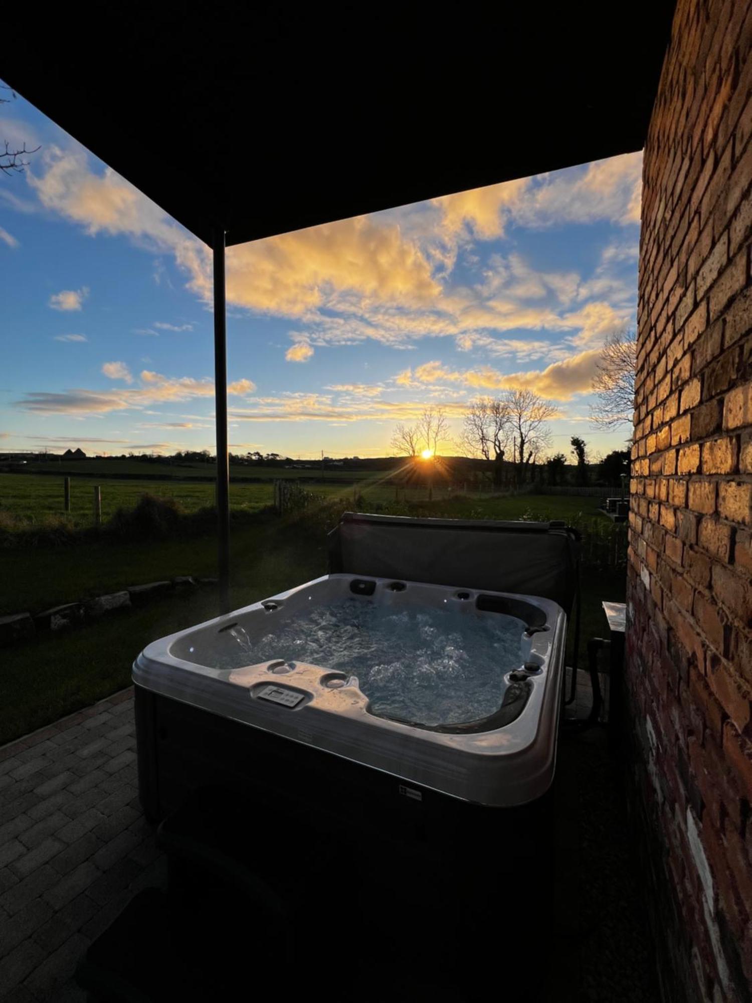 The Barn At Corrstown Village Portrush Extérieur photo